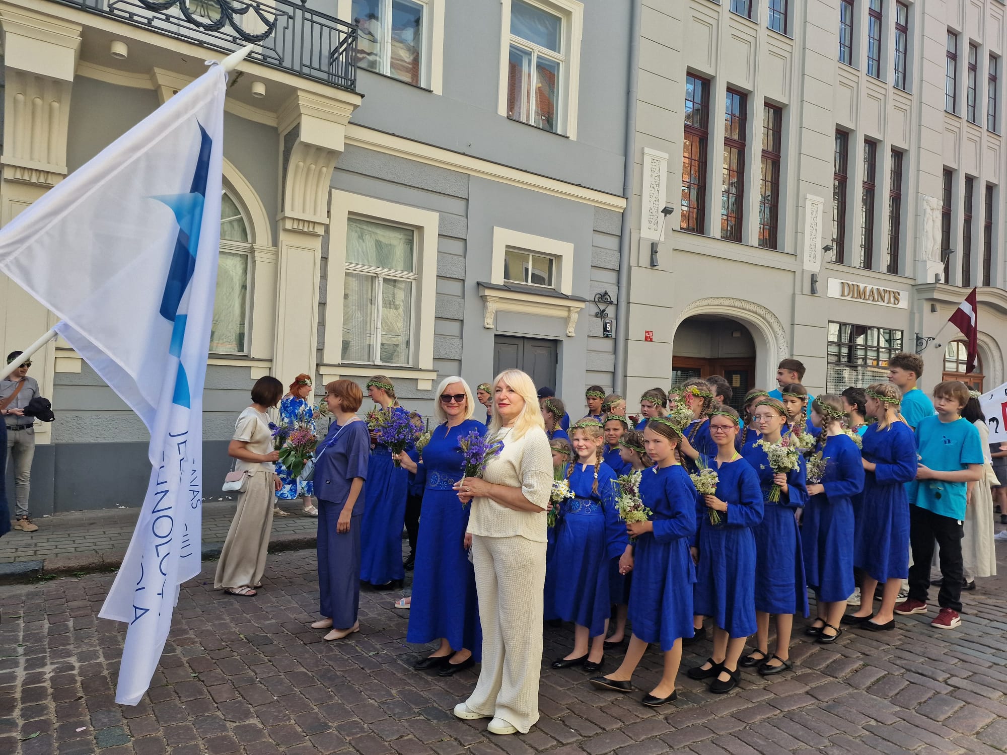 Dziesmu un deju svētki, gājiens