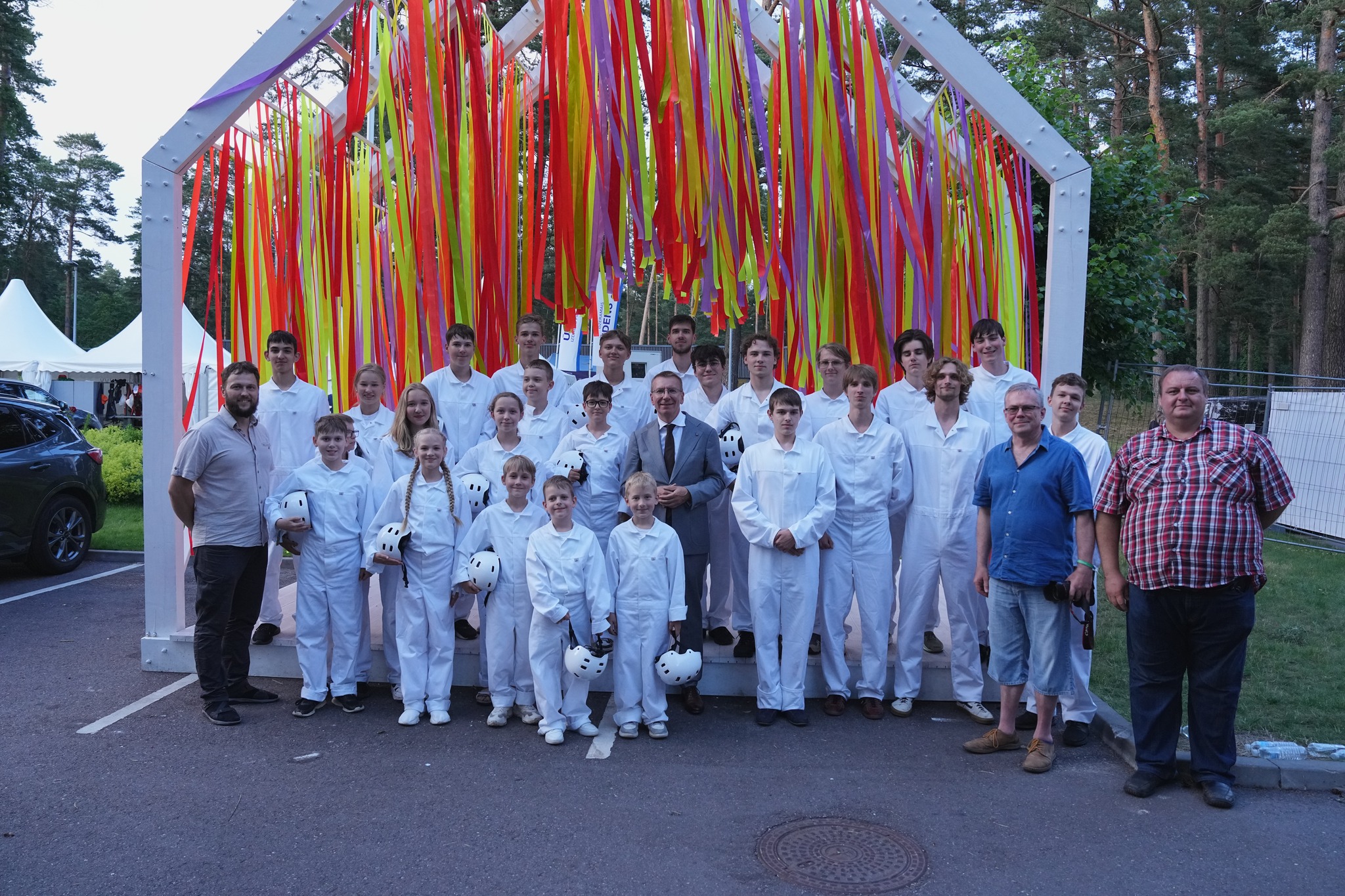 Dziesmu un deju svētki, elektro auto